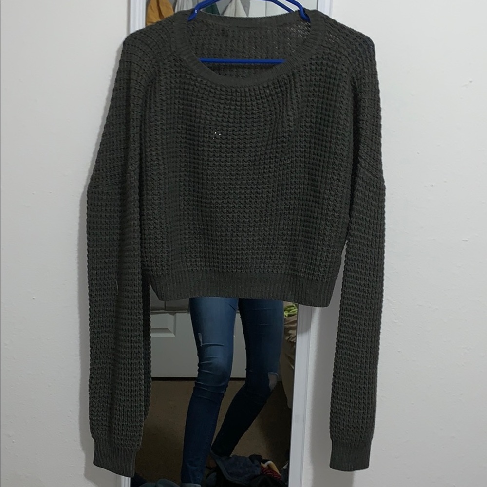Cropped knit sweater